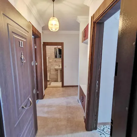 4+1 Spacious With Sea View. 5 Minutes From The Beach Apartamento