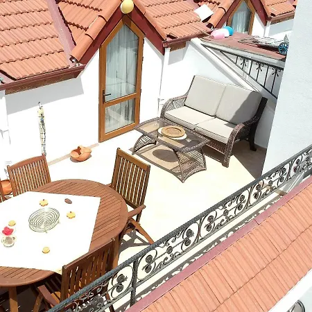 4+1 Spacious With Sea View. 5 Minutes From The Beach * داتْشا